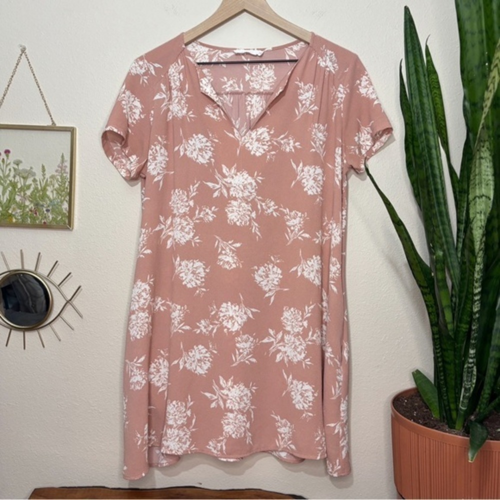 5/$15 | Lush | Floral Shift Dress